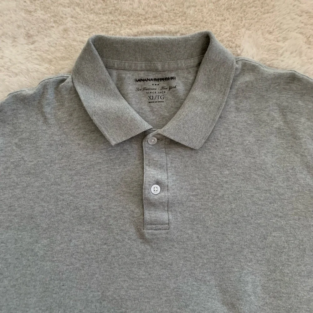 Banana Republic Mens gray x- large polo